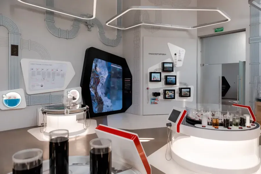 LUKOIL Museum. “Oil” pavilion, “Science” hall — photo 3